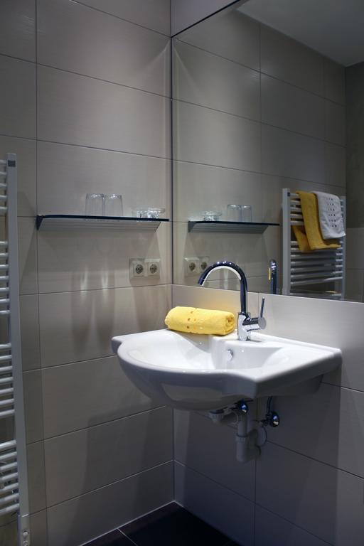 Appartements Zerzer Ried im Oberinntal Rum bild
