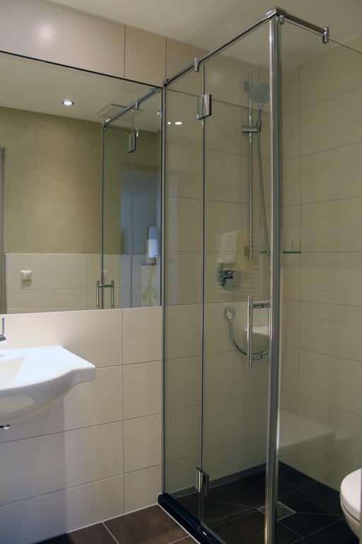 Appartements Zerzer Ried im Oberinntal Rum bild